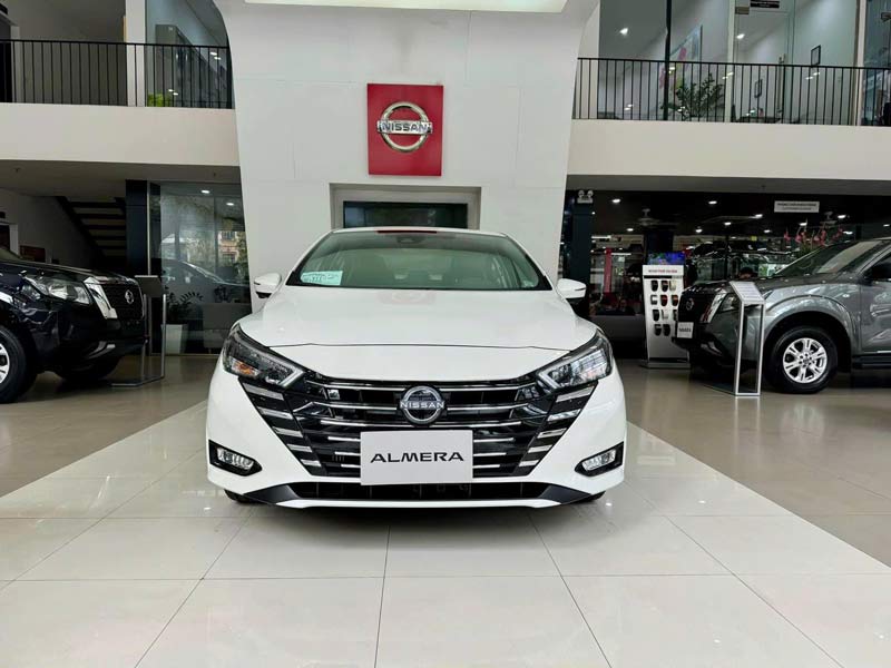 Bão giá xe: Nissan Almera giảm tới 80 triệu